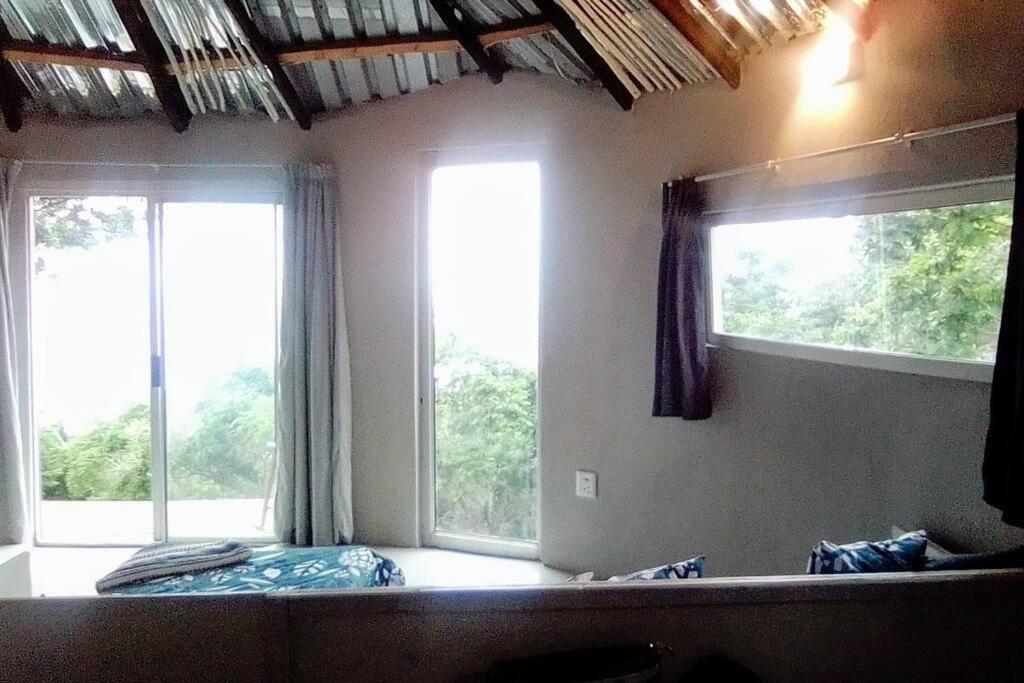 Wildview Self Catering Cottages Coffee Bay, Breakfast & Wi-Fi Inc Buitenkant foto